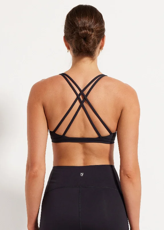 Sweat To Splash™ Strappy Bra Smooth Fit Bra