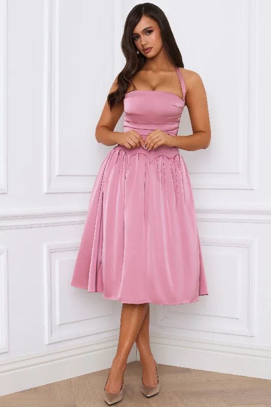 Halterneck Lace-Up Ruched Corset Midi Dress in Mauve Trendy Smocked Waist Midi Dress Halterneck Lace-Up Ruched Corset Midi Dress in Mauve Trendy Smocked Waist Midi Dress