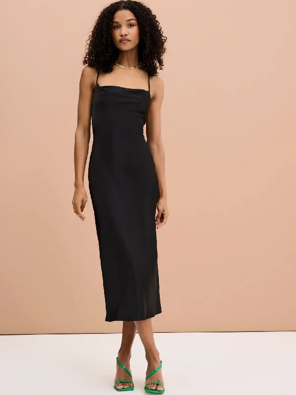 Riviera Midi Dress in Black Trendy Midi Dress with Belt