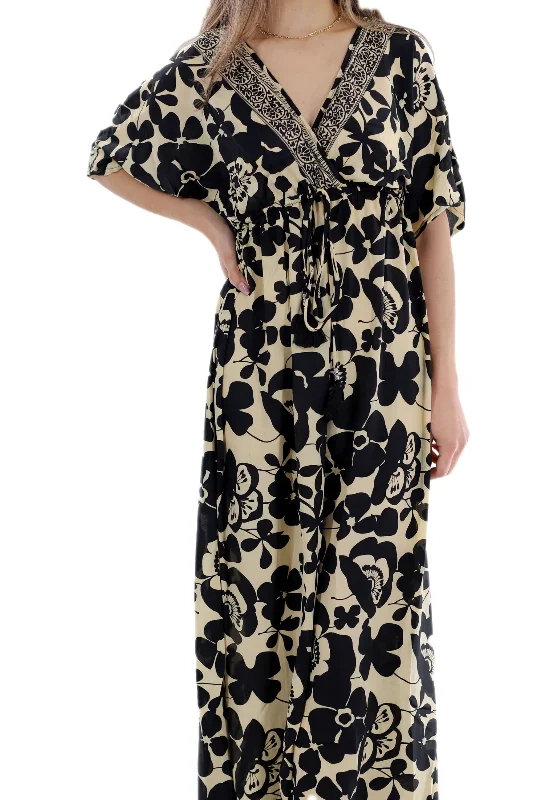 Long Flowy Floral 'Amalia' Maxi Dress in Black/Ivory Cozy Knitted Maxi Dress